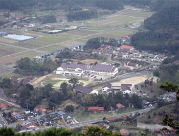 隠岐の島町立都万中学校